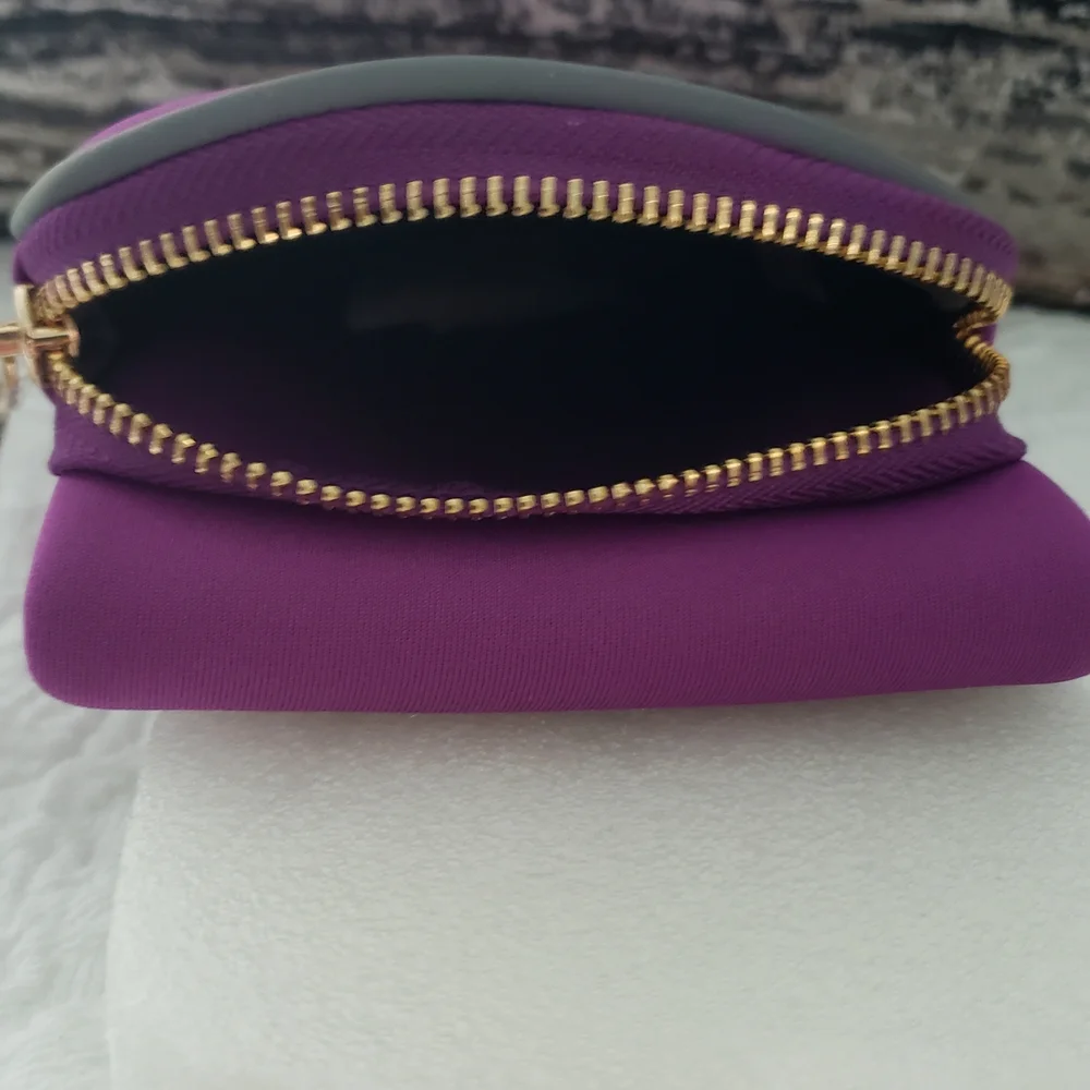 Bright, Bolsetta Purple Magnetic Hip Pouch New Without Tags Has 'Snaplock' - Picture 5 of 9